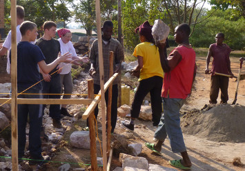 Des jeunes de Hornu appelés à découvrir la réalité du Rwanda