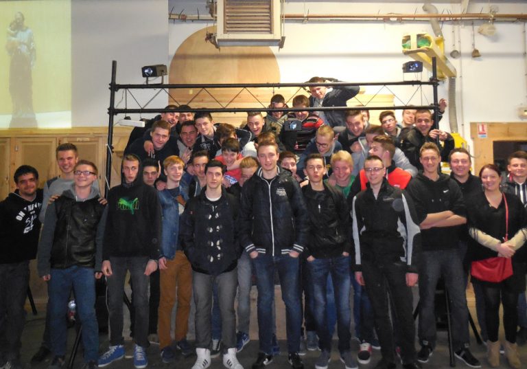 Saint Joseph. C'est la fête du bois à Sainte Marie de Bailleul Don Bosco Aujourd'hui