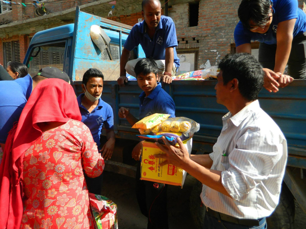 Népal – Les Salésiens  sur place portent secours à la population