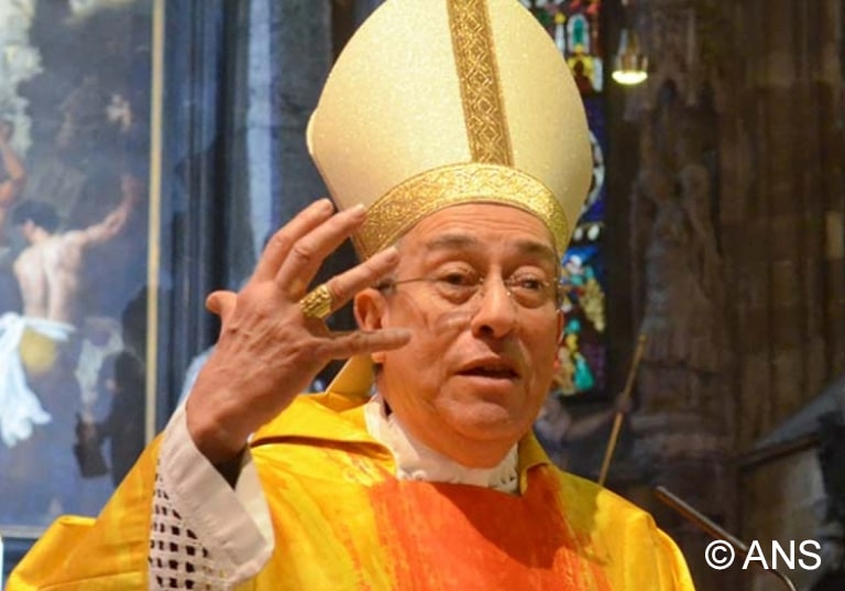 Cardinal Rodríguez Maradiaga : le Coronavirus a mis à genoux un monde « plein d’orgueil »