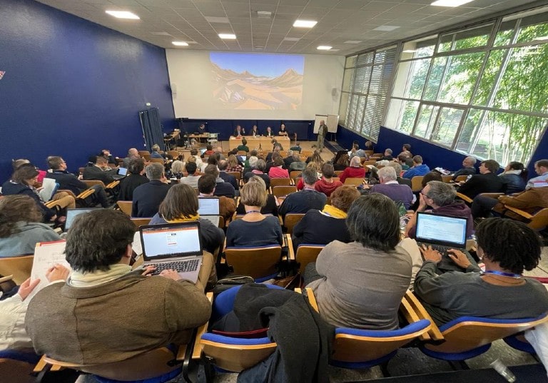 Eduquer à l’ère du numérique : « En héritiers de Don Bosco, soyons présents là où sont les jeunes », lance sœur Marie-Agnès Chetcuti en ouverture du Congrès de l’éducation salésienne