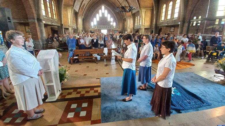 Vœux définitifs d’Anne Méjat comme salésienne de Don Bosco : « merci sœur Anne ! »