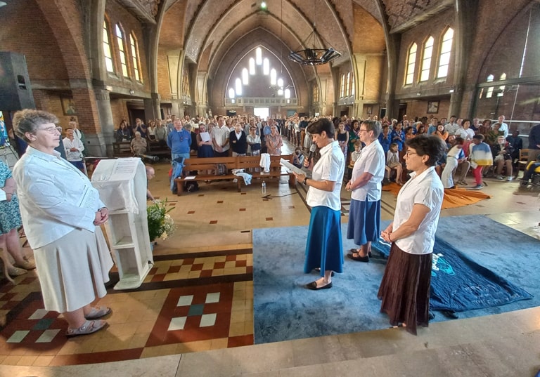 Vœux définitifs d’Anne Méjat comme salésienne de Don Bosco : « merci sœur Anne ! »