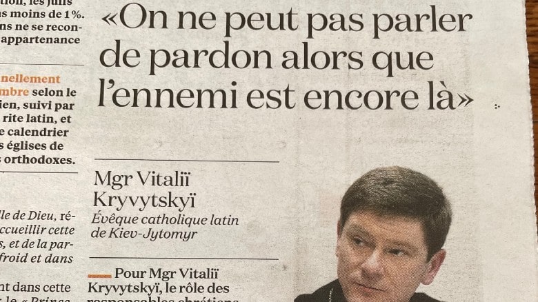 L’évêque salésien de Kiev interviewé par les journalistes de La Croix