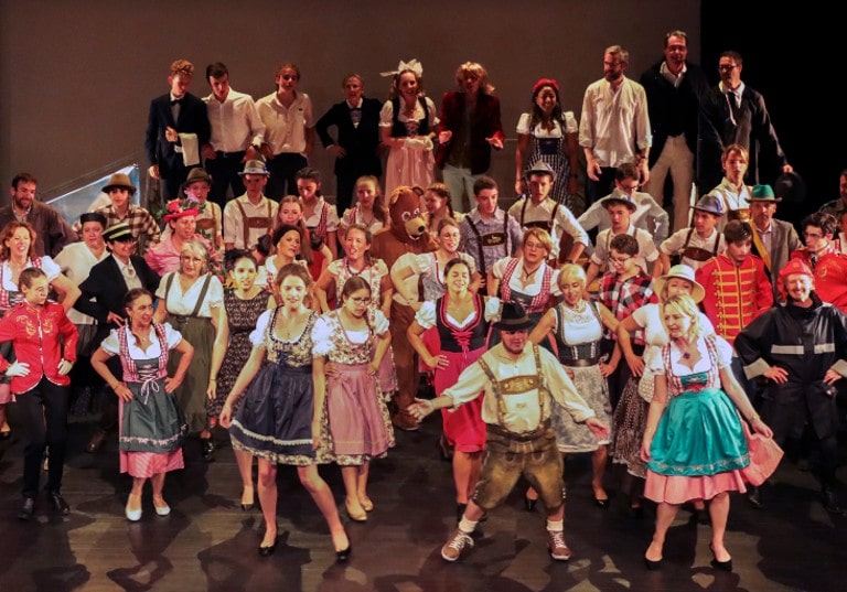 A Toulon, jeunes et adultes de l’externat Bon Accueil sur scène pour… une opérette !