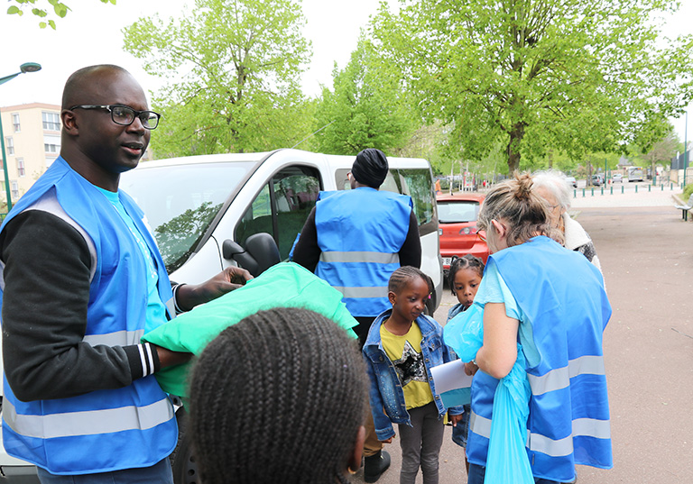 Depuis dix ans, École et Cultures accompagne parents et enfants des Yvelines