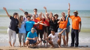 Volontariat salésien : des jeunes du Vidès auprès des migrants à Calais et Guînes