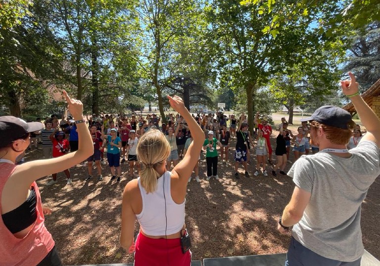 Alerte canicule, fraternités, thème de la paix, petits nouveaux, volontaires : tout ce que vous devez savoir sur ce Campobosco 2023