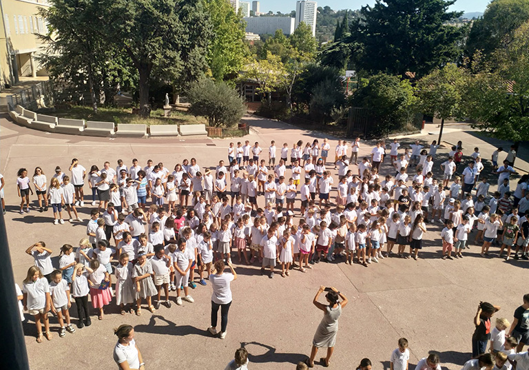 « Donner de l’attention aux plus fragiles » : Sévigné Marseille ouvre une unité pour élèves récemment arrivés en France
