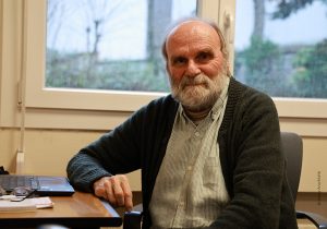 Jean-Marie Petitclerc, salésien, invité de la matinale de RCF pour parler de la violence chez les jeunes : « Ce que l’on vit aujourd’hui nécessite de la part des adultes d’être beaucoup plus présents »