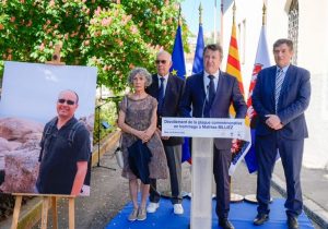 Une plaque, un arbre, des mots : l’hommage à Mathias Billiez, enseignant de la Fondation Don Bosco assassiné lors de l’attentat de Nice de 2016