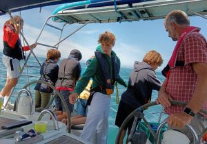 « On a vu des dauphins ! » : après huit jours de mer avec l’association Diamond, Romain, lycéen lyonnais, partage son carnet de bord