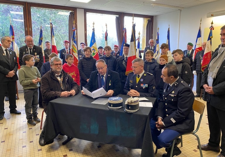 A Giel Don Bosco, la « classe de défense » officialisée et un nouveau drapeau présenté