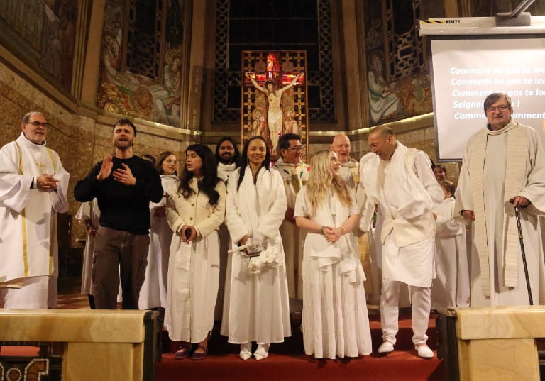 Plus de 70 baptêmes célébrés dans les paroisses salésiennes lors du week-end pascal 2026