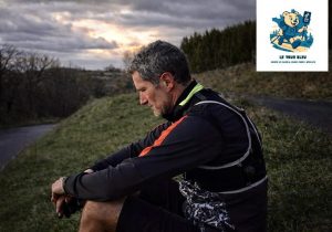 Le Tour Bleu de Damien : 8000 kilomètres de course pour aider les enfants maltraités