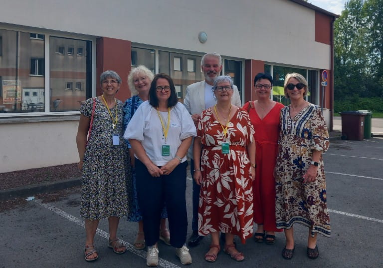 « On cherchait une seule chose, être aimée, et on l&rsquo;était de la part des sœurs salésiennes et de nos profs » : à Guînes, d’anciens élèves de retour au lycée Jean-Bosco
