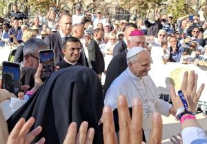Visite du pape Léon XIV en France : en 8 anecdotes, la présence enthousiaste de la famille salésienne de Don Bosco